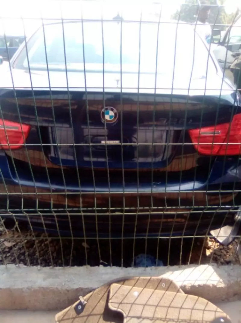 BMW 328i   - 2011
