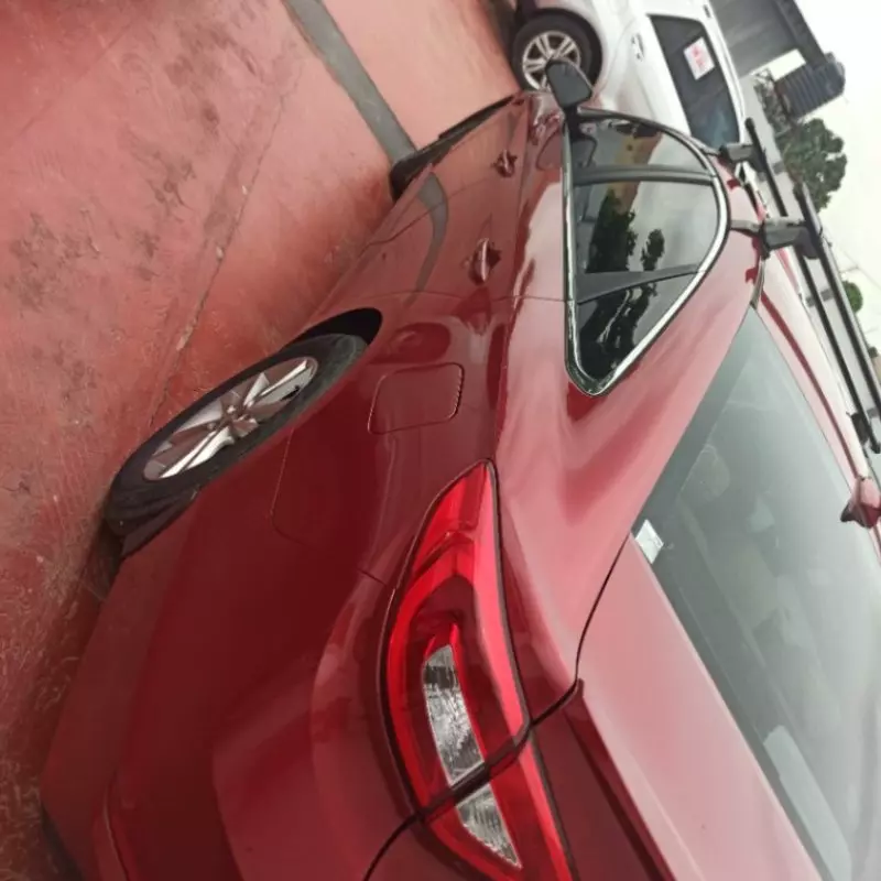 Hyundai Sonata   - 2016