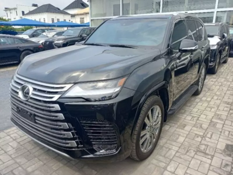 Lexus LX 600   - 2024