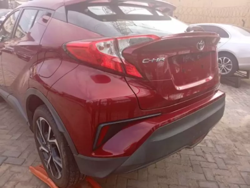 TOYOTA C-HR   - 2017