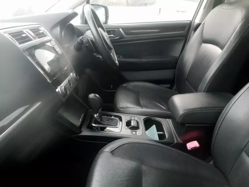 Subaru Outback   - 2015