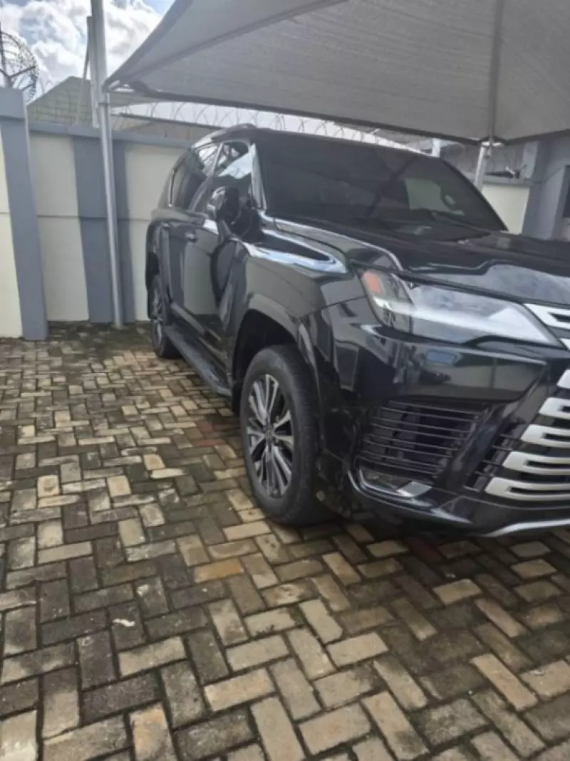 Lexus LX 600   - 2022
