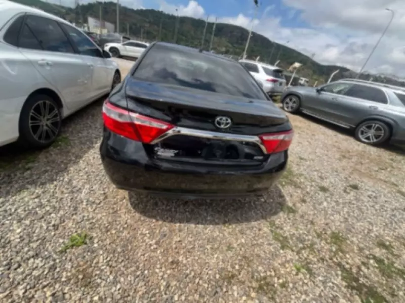 TOYOTA Camry   - 2015