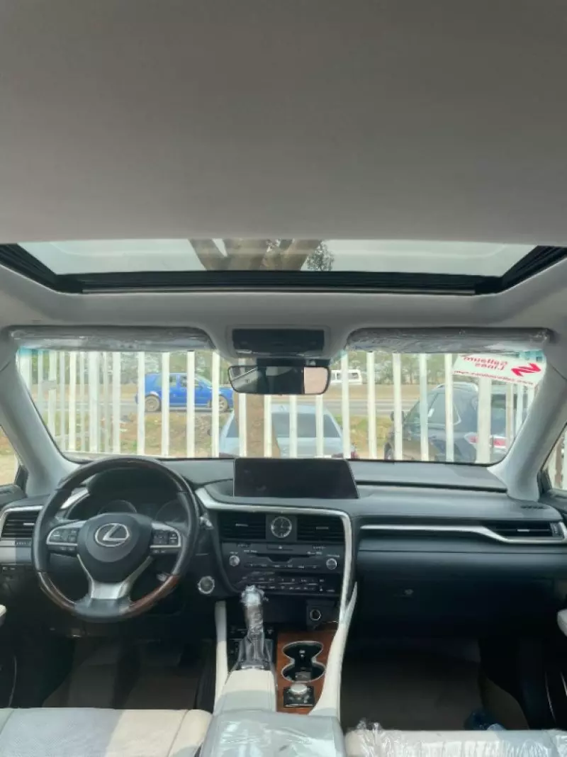 Lexus RX   - 2017