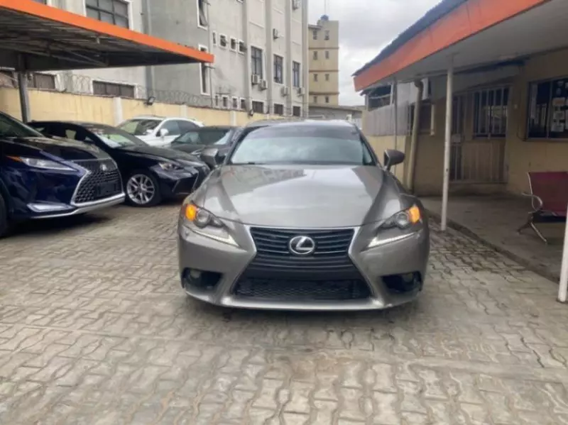 Lexus IS 250   - 2015