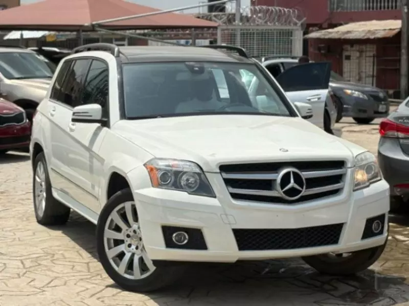 Mercedes-Benz Glk-class   - 2012