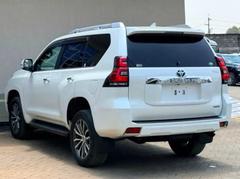 TOYOTA Prado - 2020