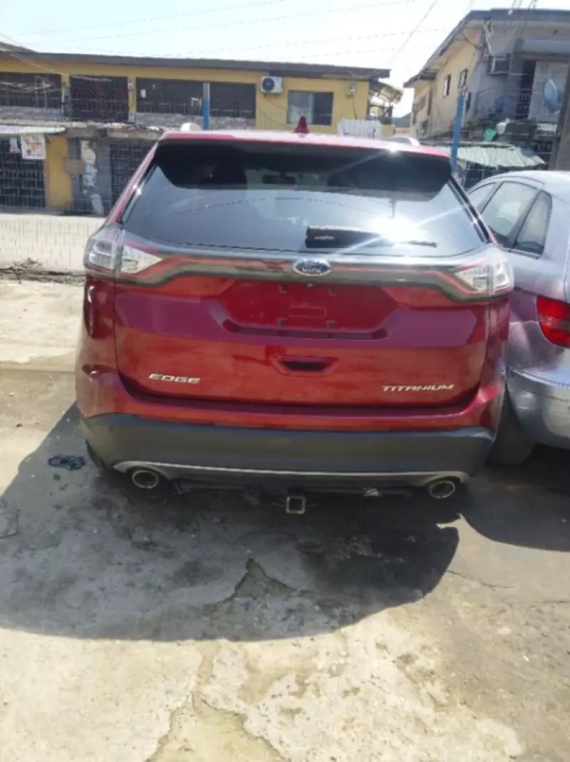 Ford Edge   - 2015