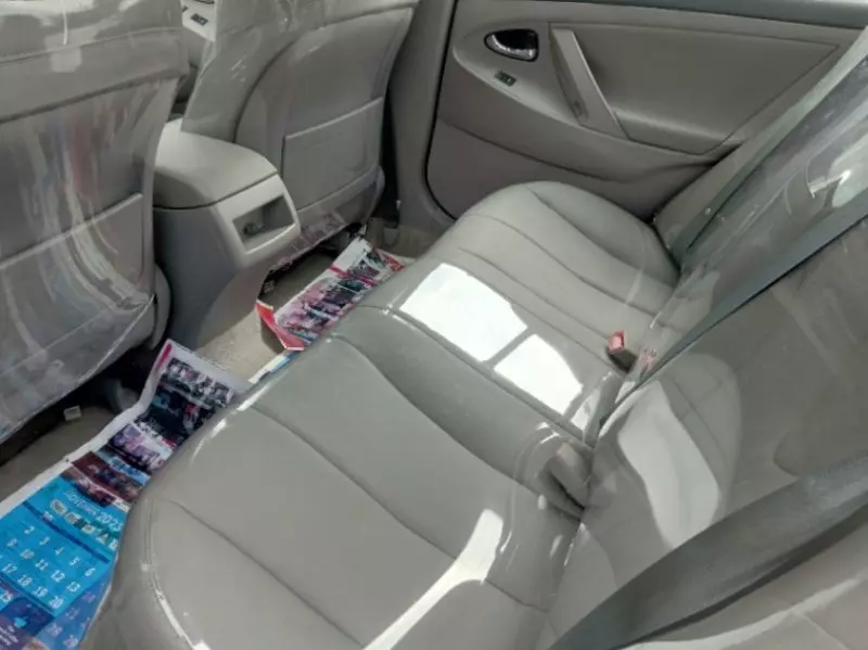 Toyota Camry   - 2011