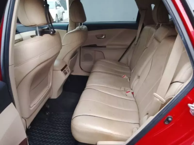 Toyota Venza   - 2012