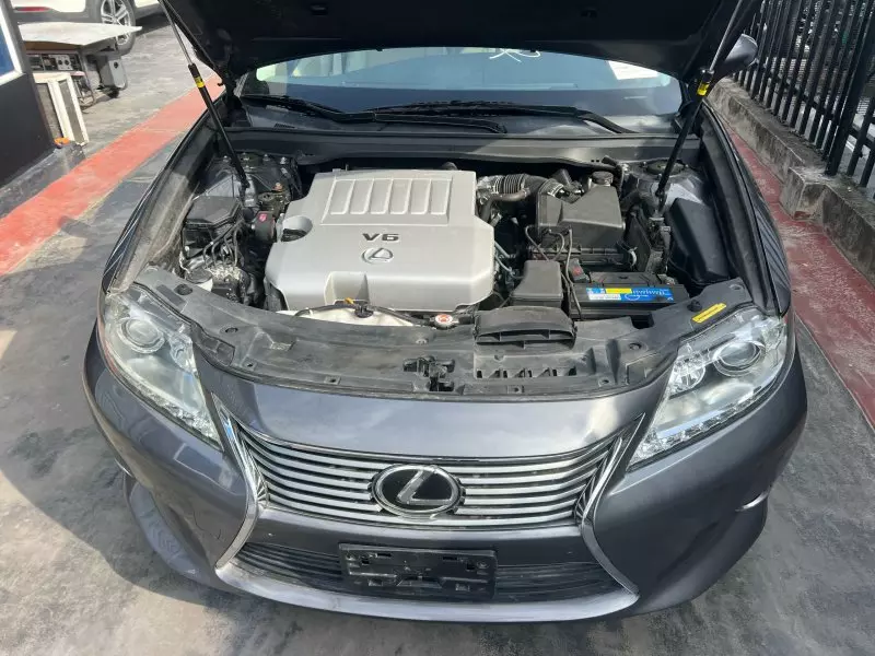 Lexus ES 350   - 2013
