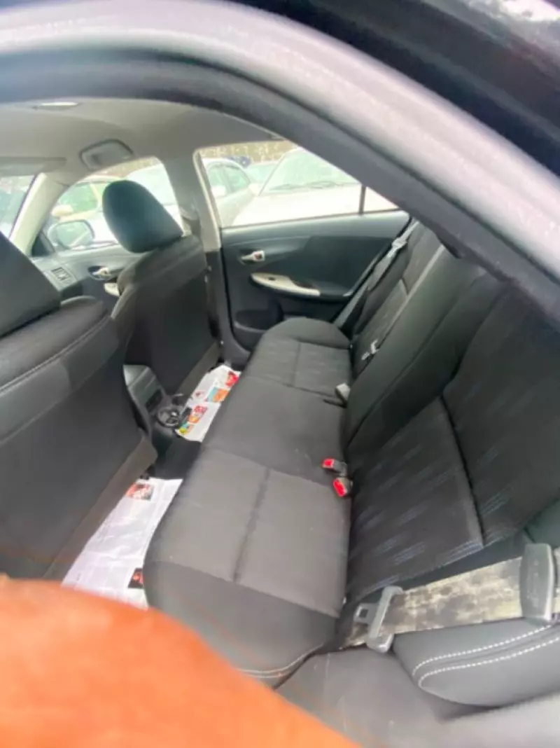 TOYOTA Corolla   - 2012