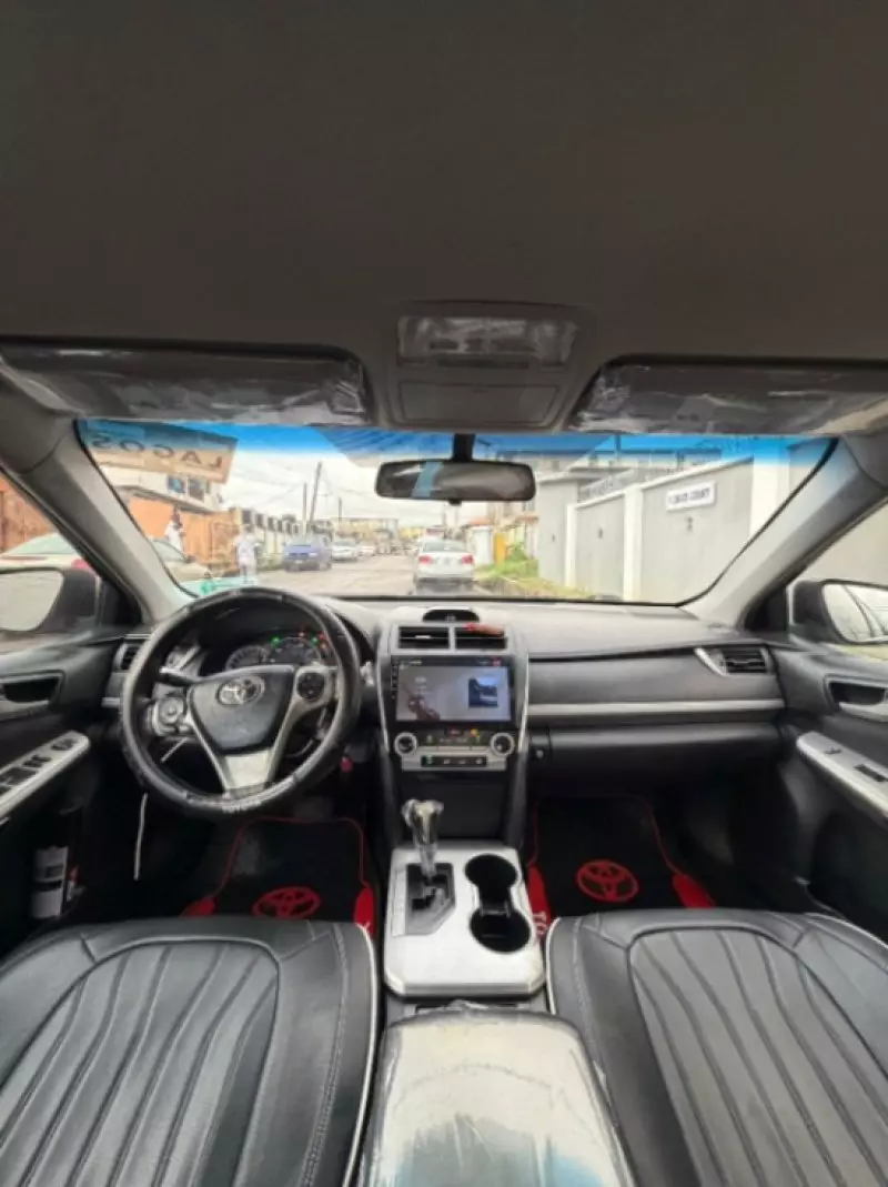 TOYOTA Camry   - 2012