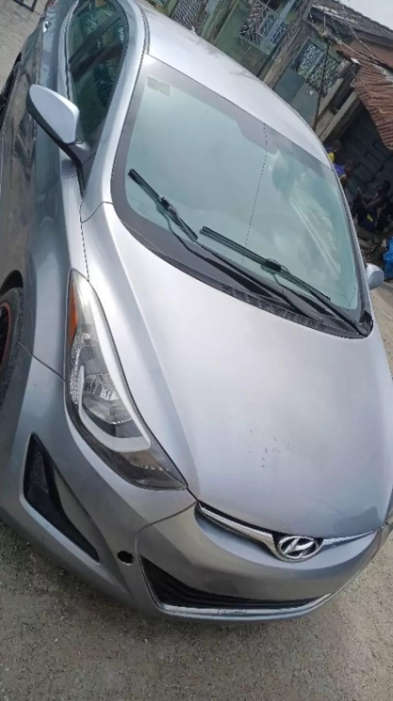 Hyundai Elantra   - 2016