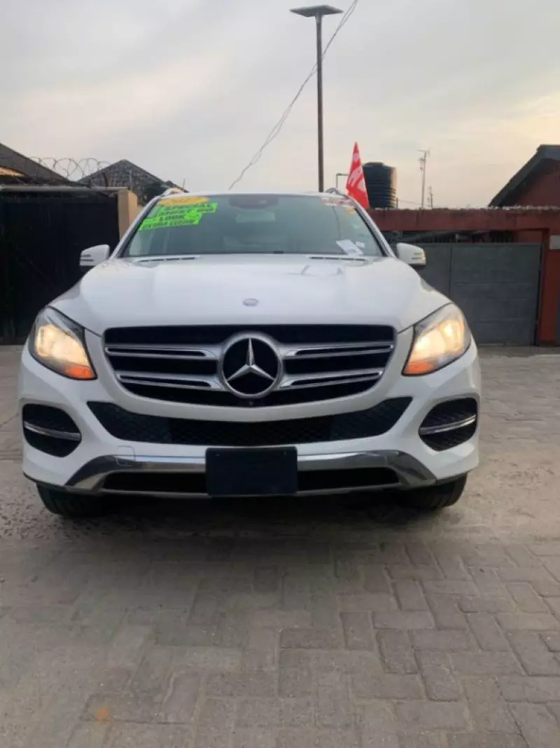 Mercedes-Benz GLE-Class   - 2017