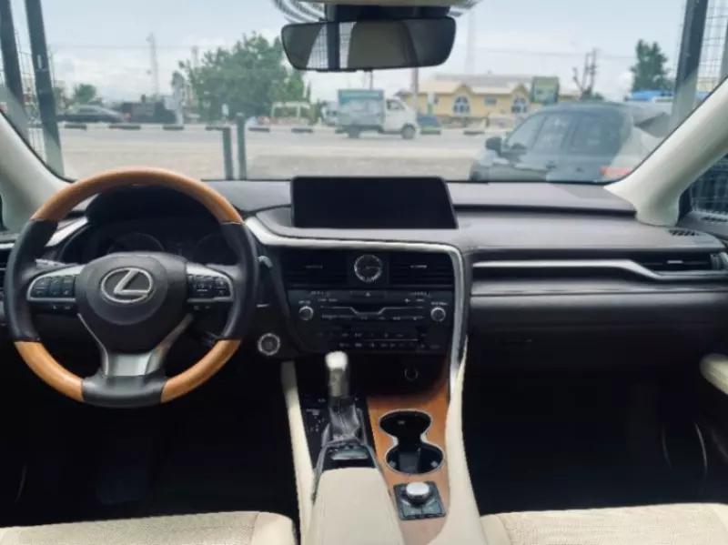 Lexus RX   - 2016