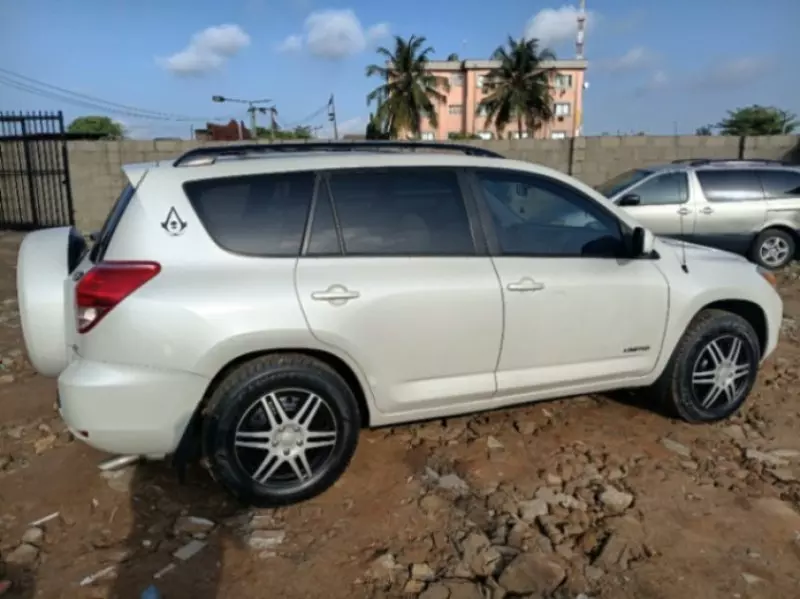 TOYOTA RAV 4   - 2008