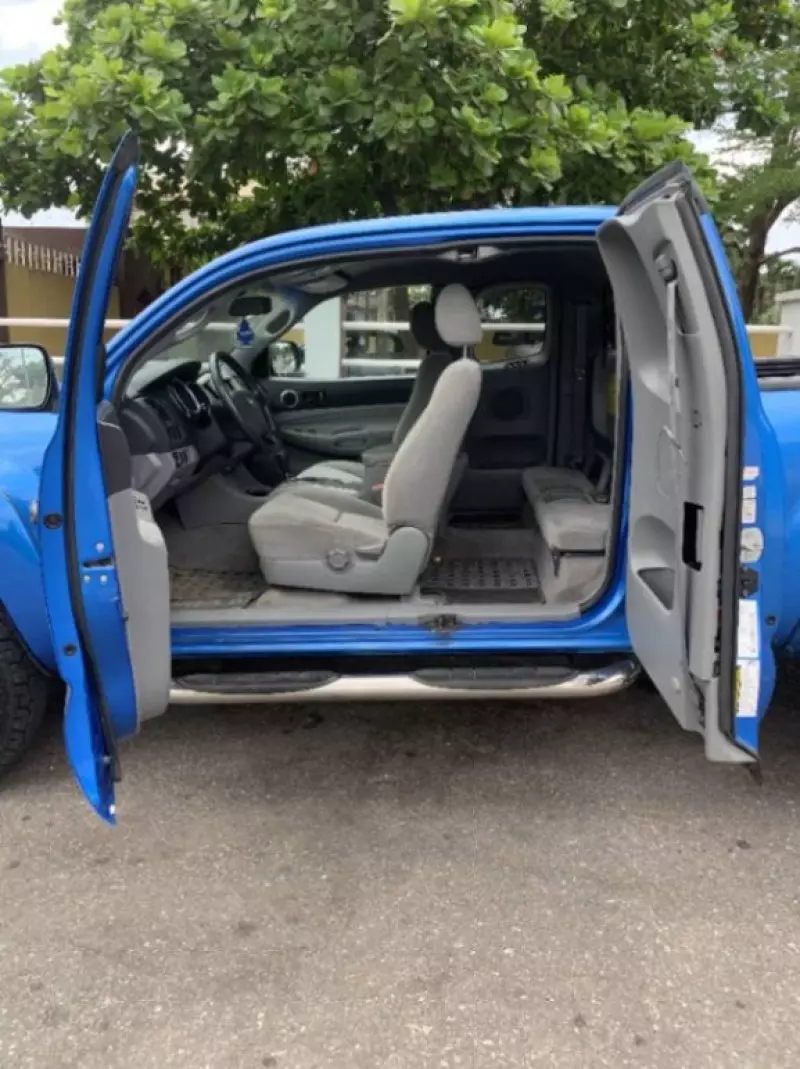 TOYOTA Tacoma   - 2009