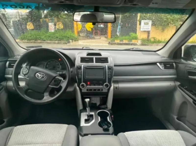 Toyota Camry - 2012
