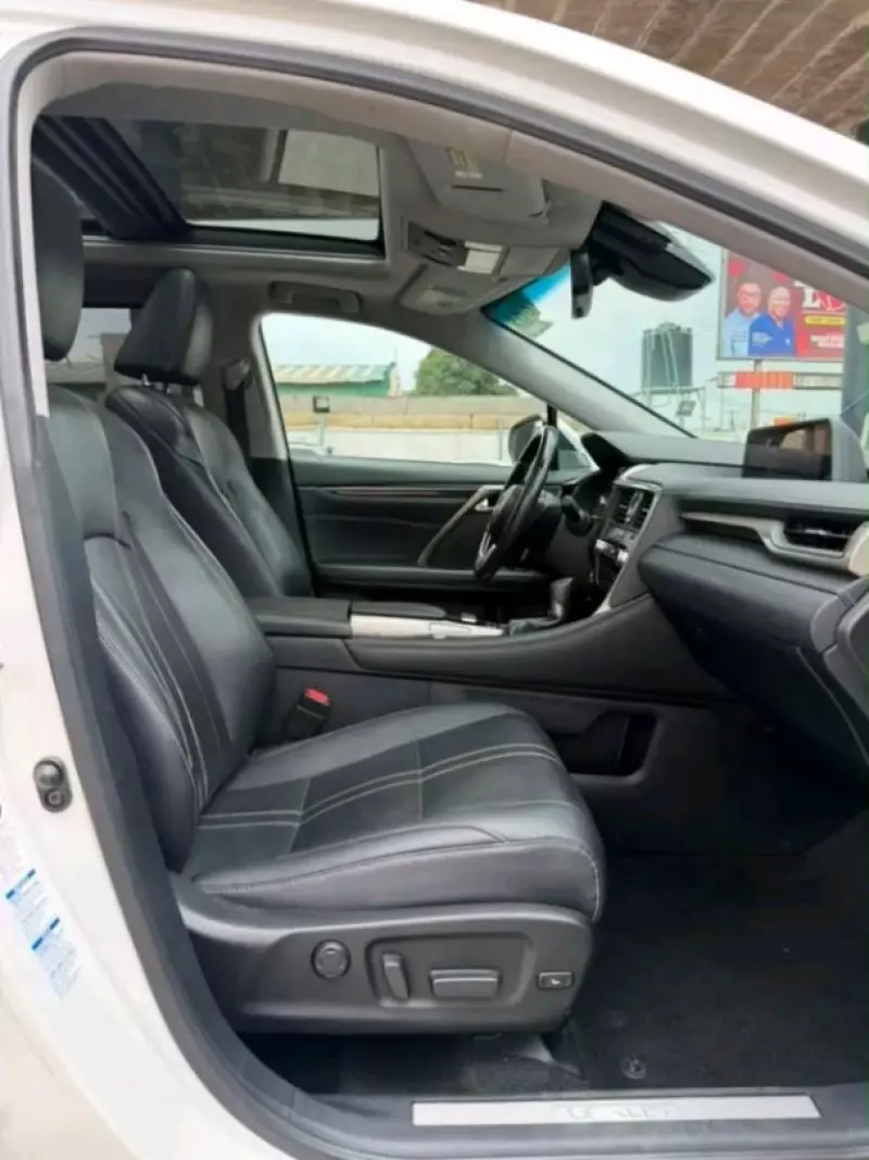 Lexus RX   - 2016