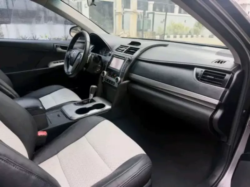 TOYOTA Camry   - 2013