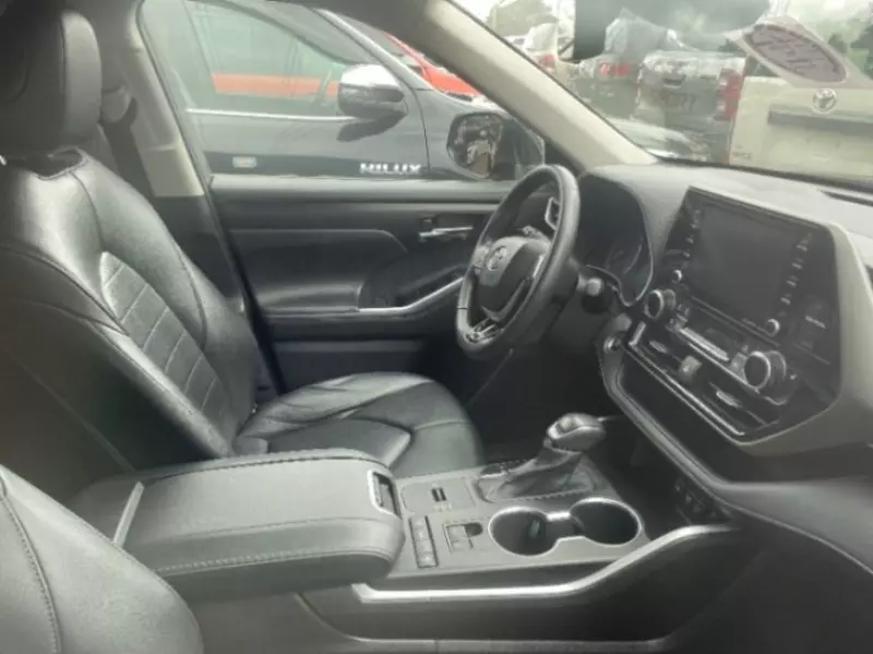 TOYOTA Highlander   - 2021