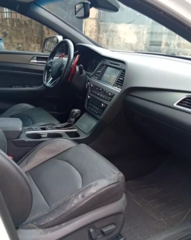Hyundai Sonata   - 2017