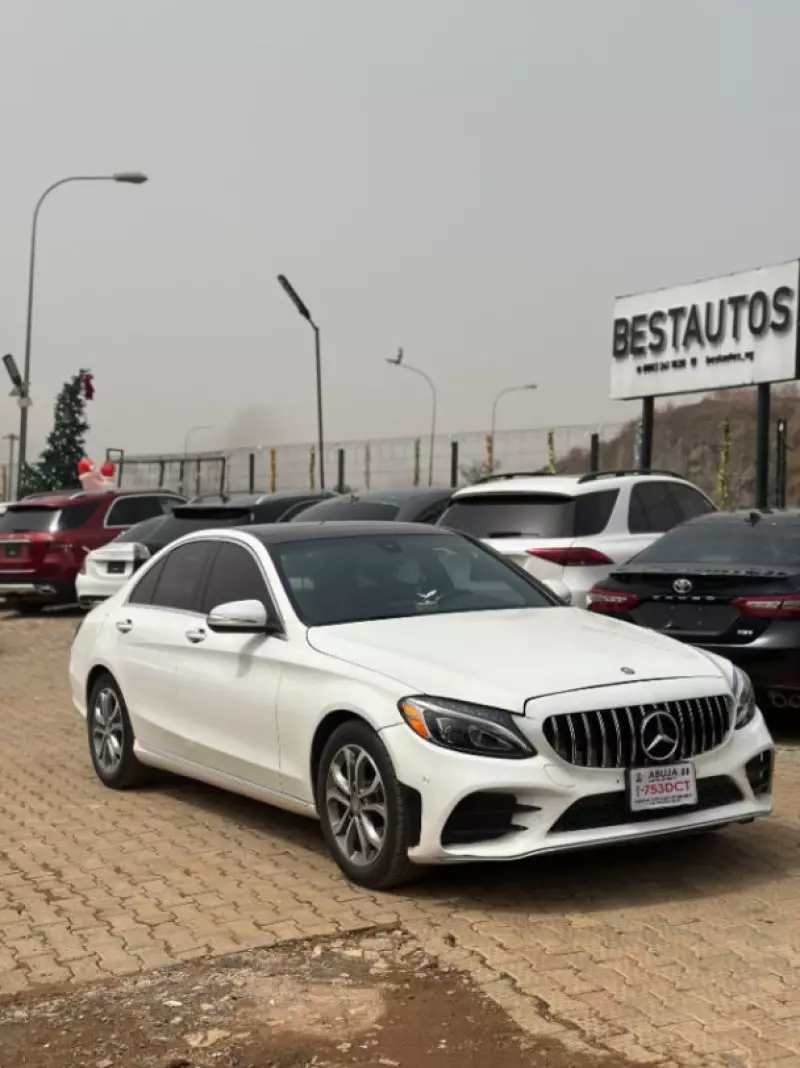 Mercedes-Benz C 300   - 2015