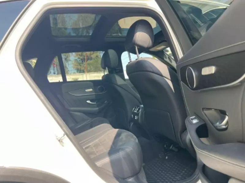 Mercedes-Benz GLC 300   - 2020