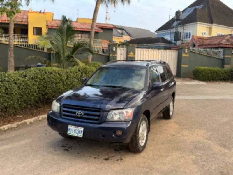 TOYOTA Highlander   - 2004