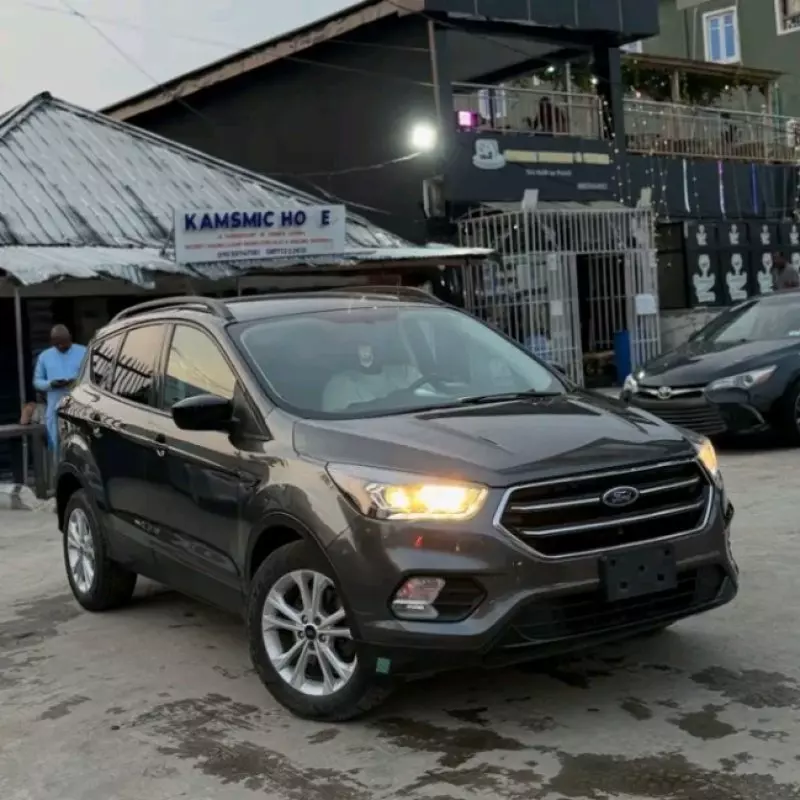 Ford Escape   - 2018