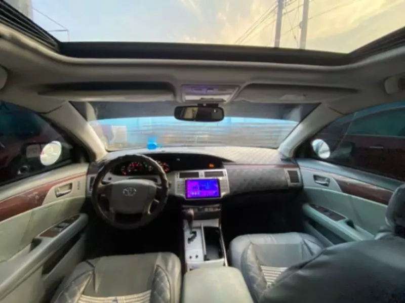 Toyota Avalon - 2008