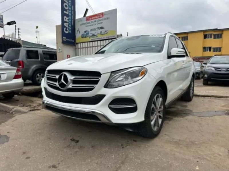 Mercedes-Benz GLE-Class   - 2017