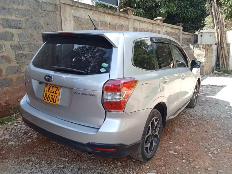 Subaru Forester   - 2013