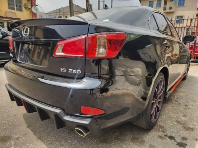 Lexus IS 250   - 2010