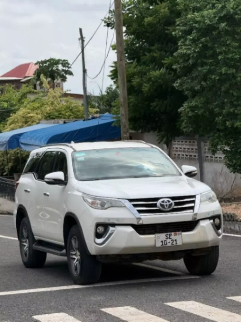 TOYOTA Fortuner   - 2017