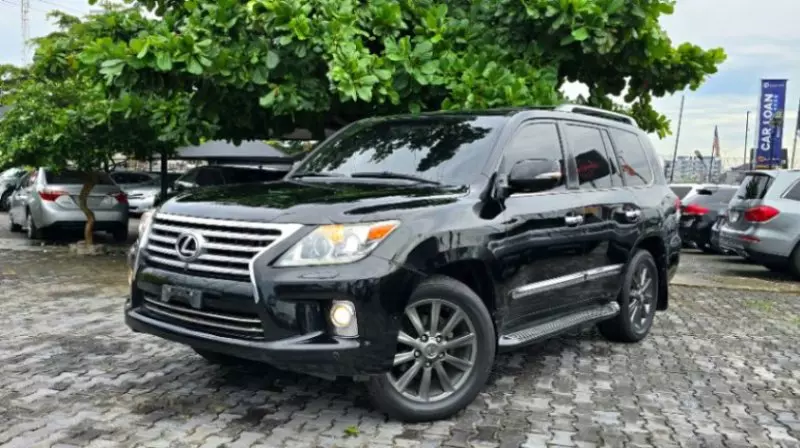 Lexus LX   - 2013