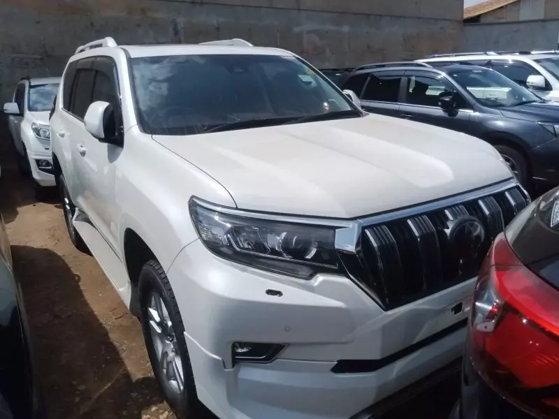 Toyota Landcruiser Prado   - 2019