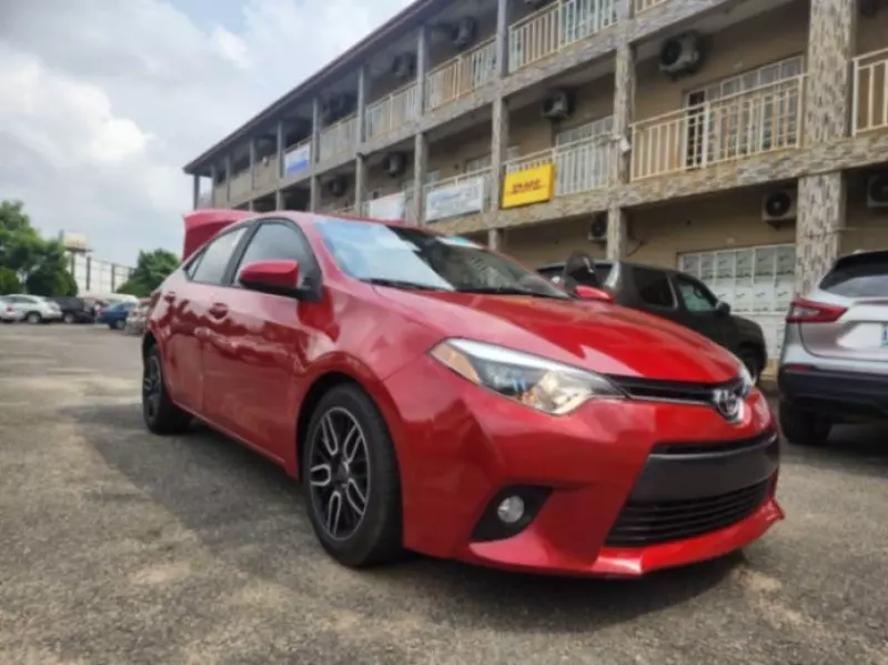 Toyota Corolla   - 2015