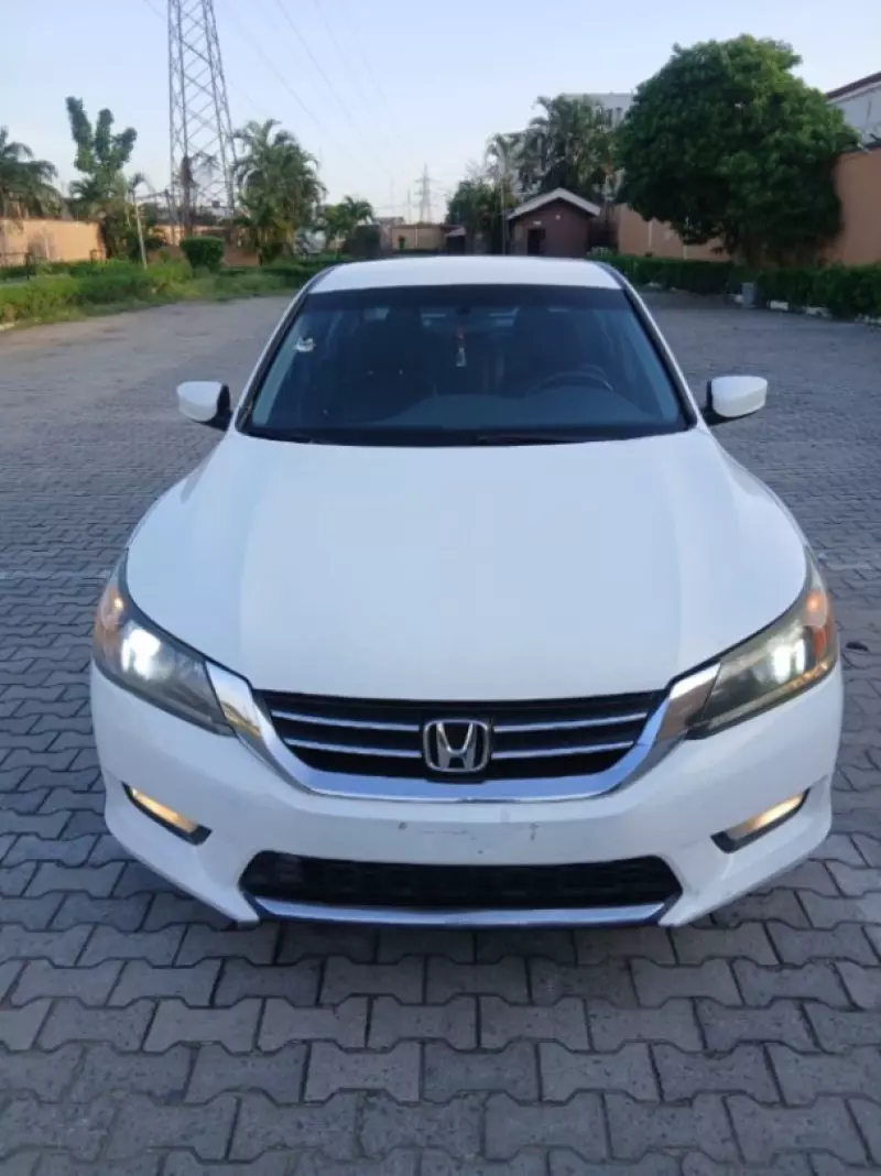Honda Accord   - 2015