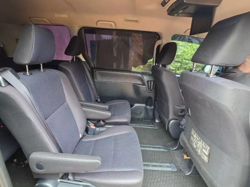 TOYOTA Noah - 2016