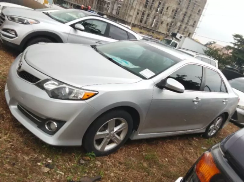 TOYOTA Camry   - 2014