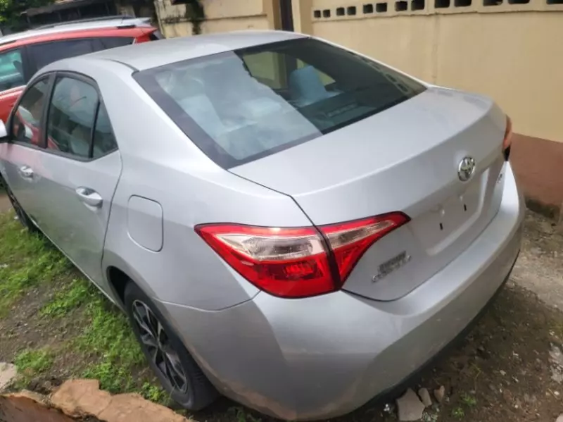 Toyota Corolla   - 2019