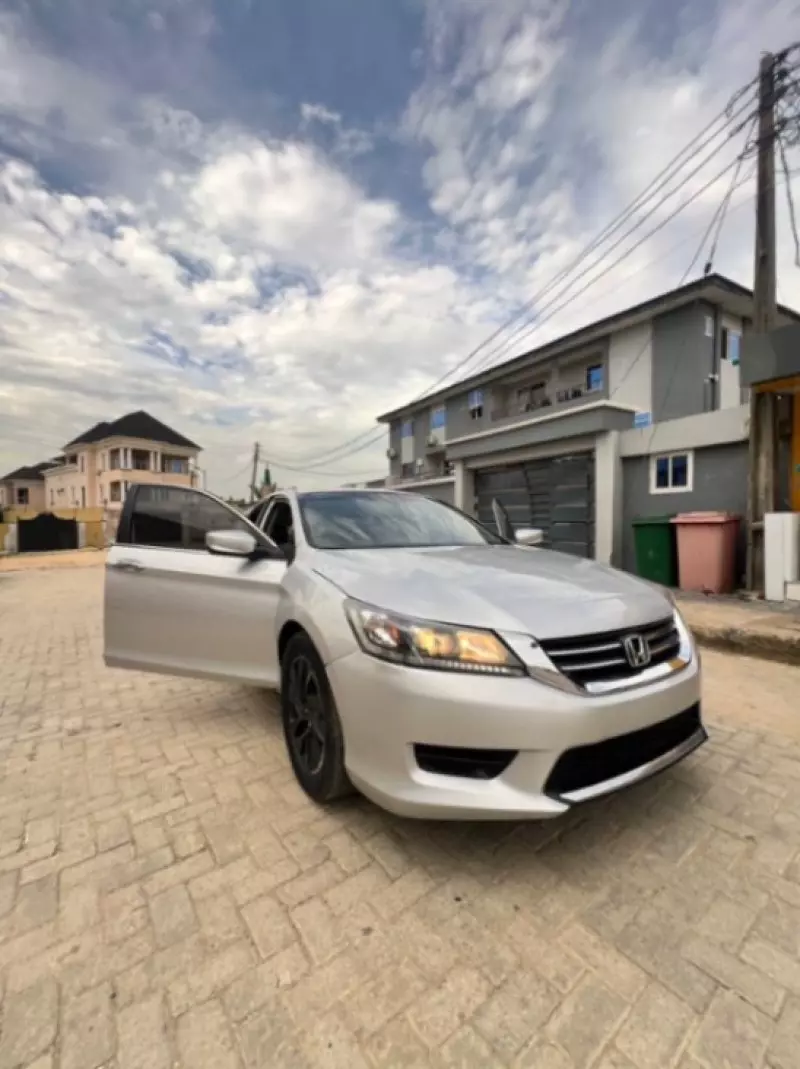 Honda Accord   - 2013