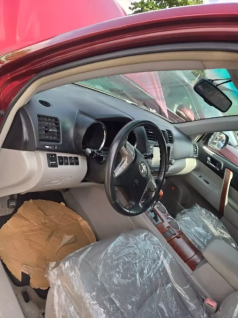 TOYOTA Highlander - 2010