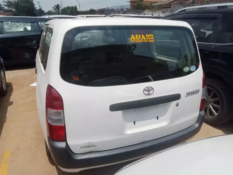 Toyota Succeed    - 2016