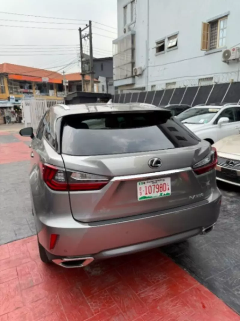 Lexus RX 350L   - 2017