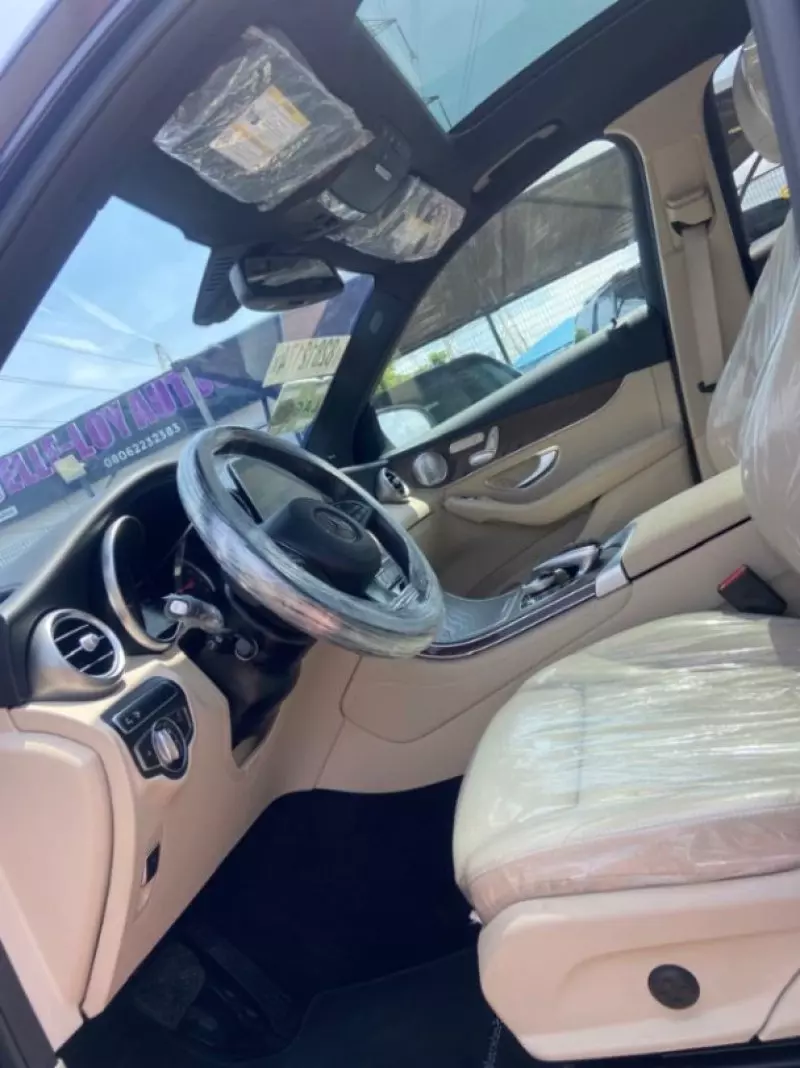 Mercedes-Benz GLC 300   - 2018