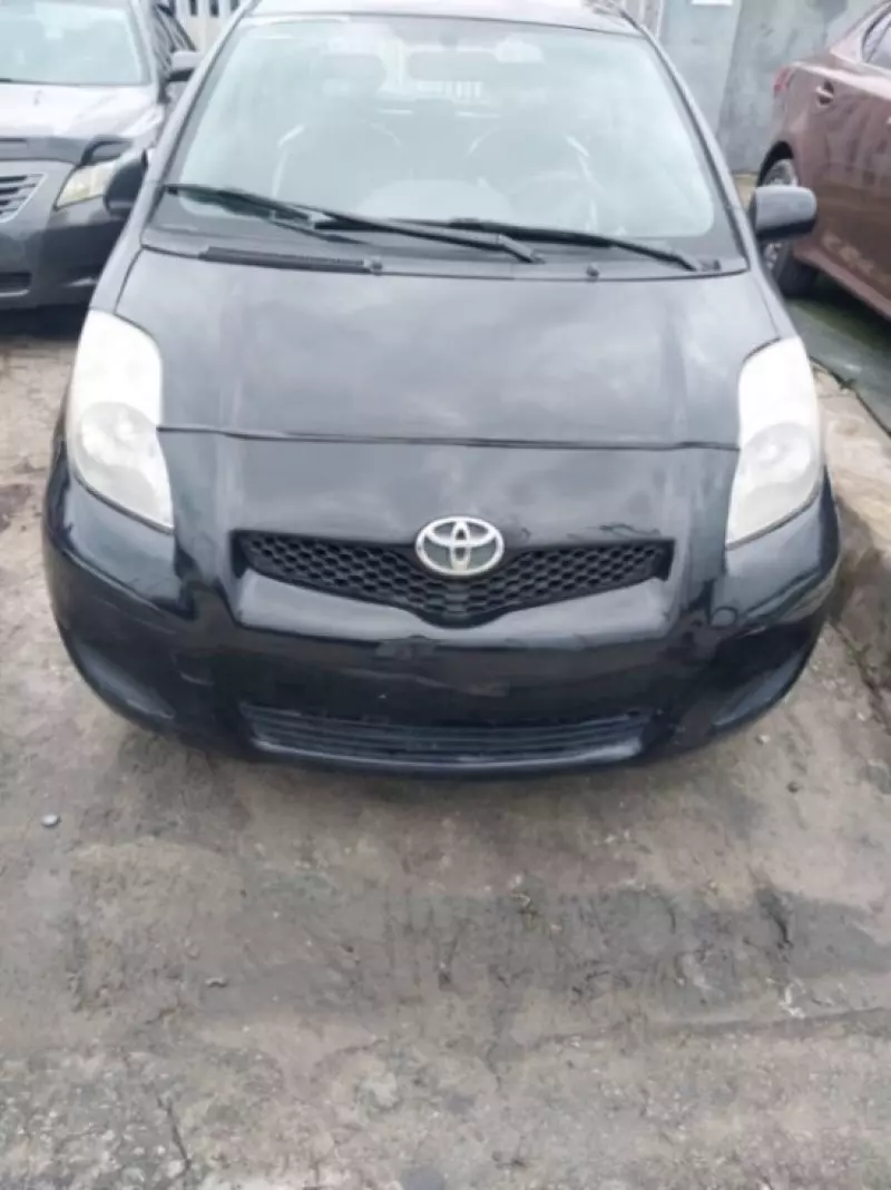 Toyota Yaris   - 2009