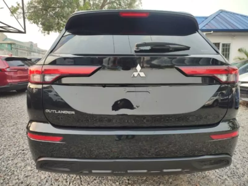 Mitsubishi New Outlander   - 2023